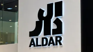 سهم الدار العقارية عند 8 دراهم.. ترقب لتعافي الأداء واستعادة الزخم